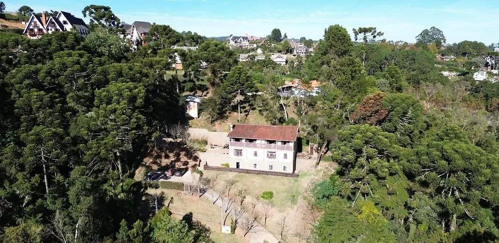 Guest house Morada Dos Platanos - Suites Campos do Jordao Brazil