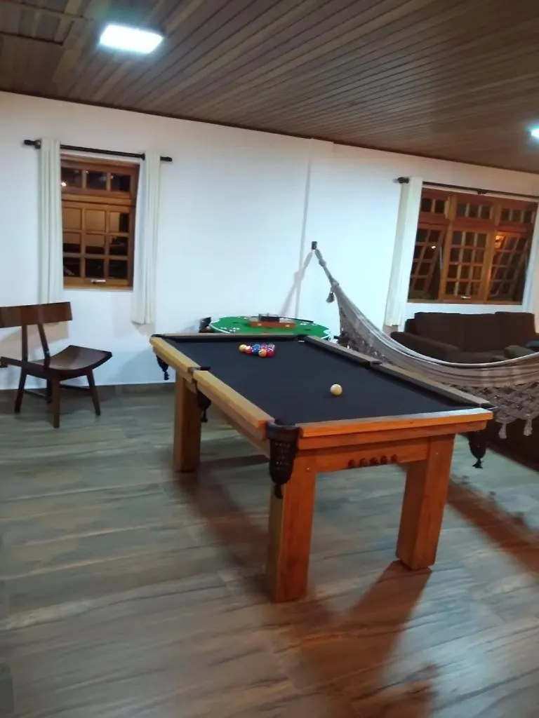 Morada Dos Platanos - Suites Campos do Jordao Guest house