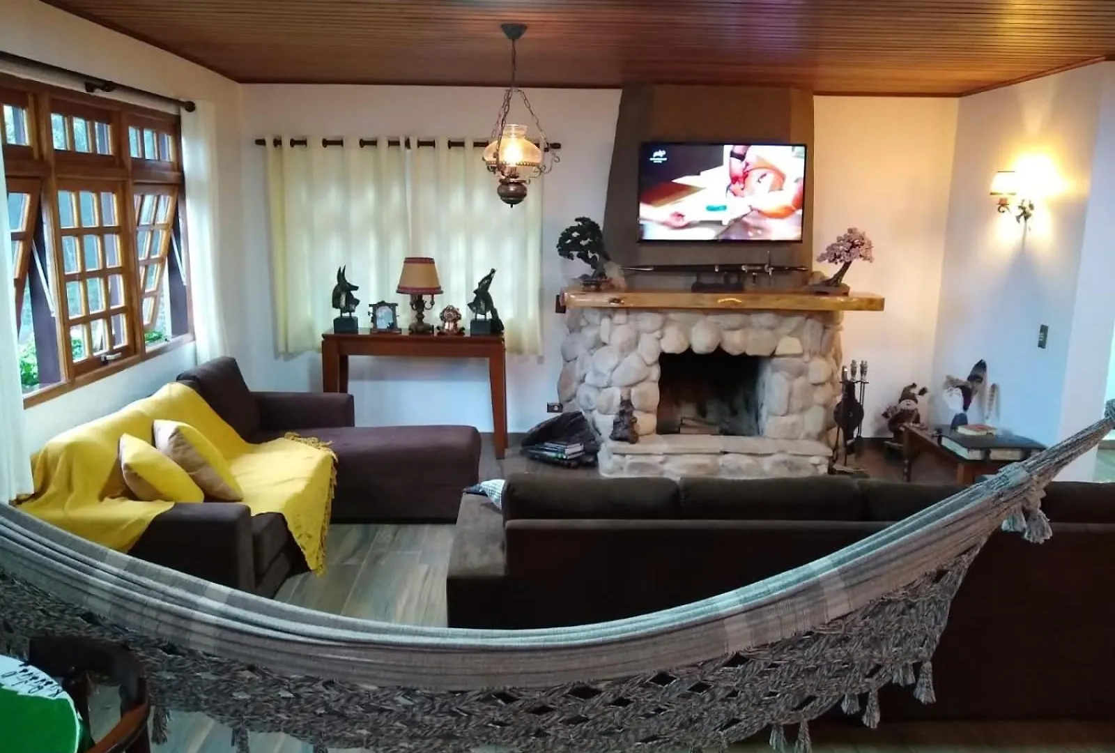 Morada Dos Platanos - Suites Campos do Jordao Guest house