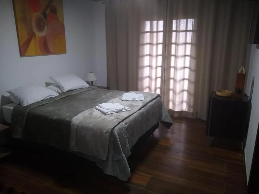 Guest house Morada Dos Platanos - Suites Campos do Jordao