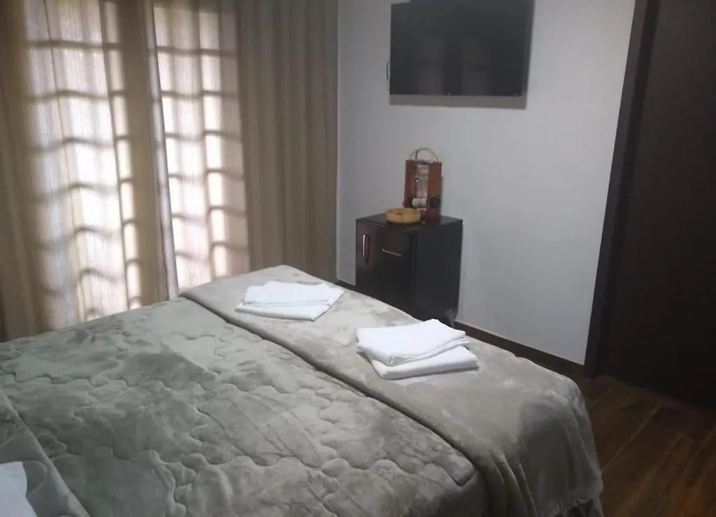 Guest house Morada Dos Platanos - Suites Campos do Jordao