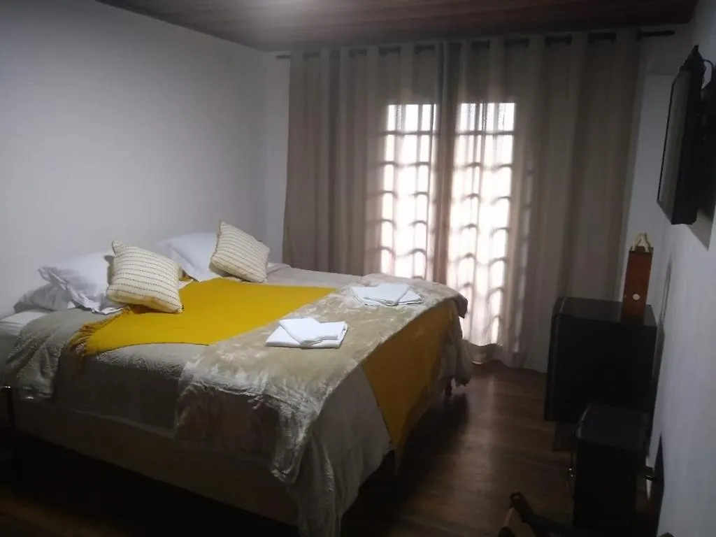 Morada Dos Platanos - Suites location